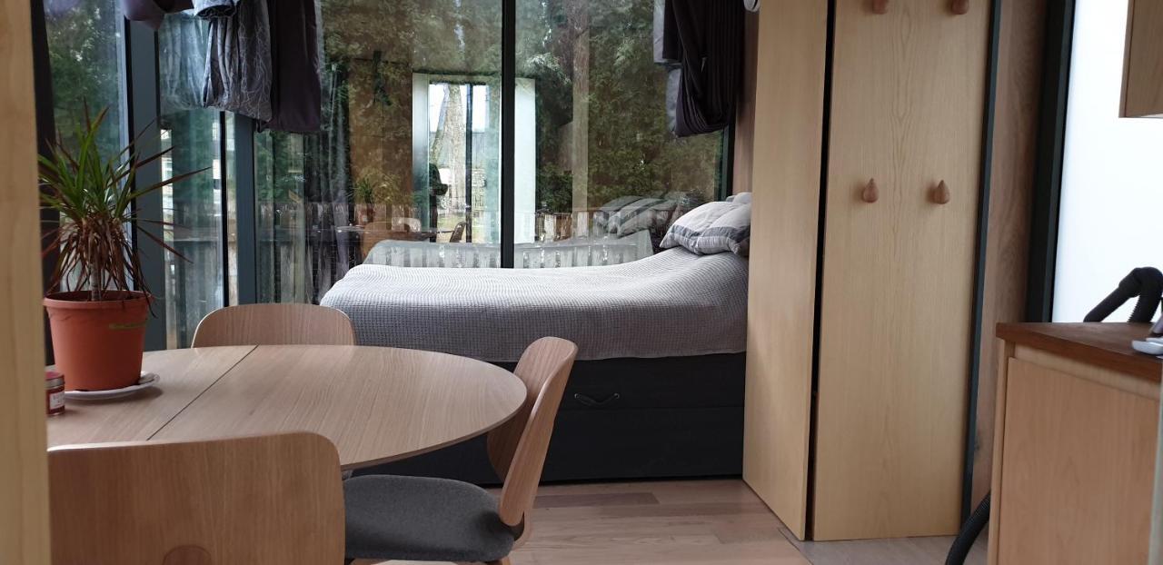 Willa Mirror House Roosi 21 Parnawa Zewnętrze zdjęcie